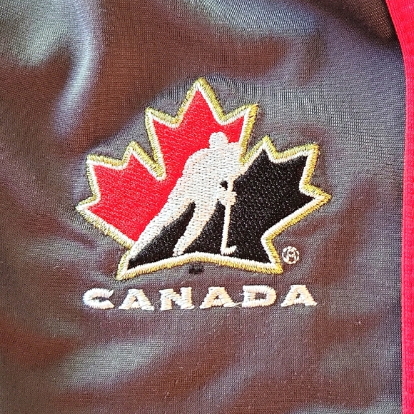 Nike Team Canada grey joggers/sweatpants - Picture 3 of 3